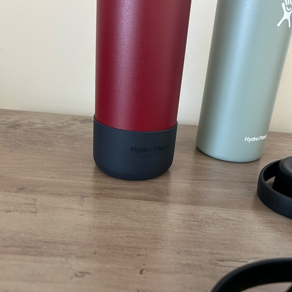 Two Hydroflask 20oz Insulated Water Bottles with Three Lids and Bottle Boot - Picture 6 of 6